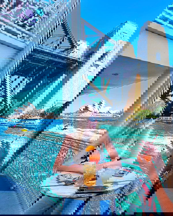 ellamwatts_ ellamwatts_ archive image