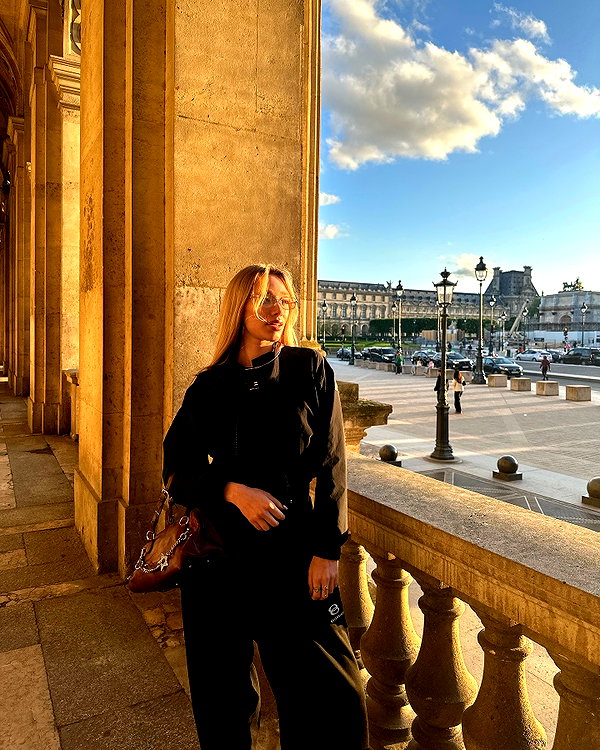 avestanova instagram image archive image