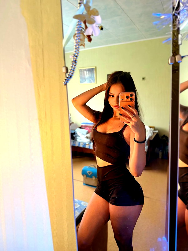 arti_0._.0 instagram image archive image