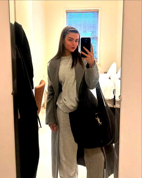 oliviaphillipps instagram image archive image