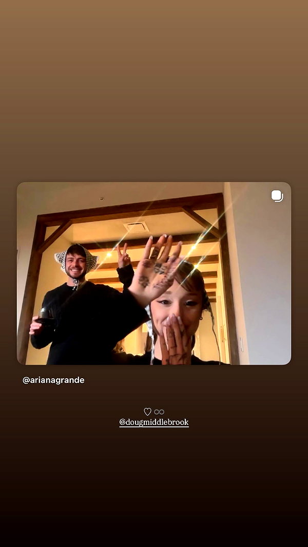 arianagrande instagram image archive image