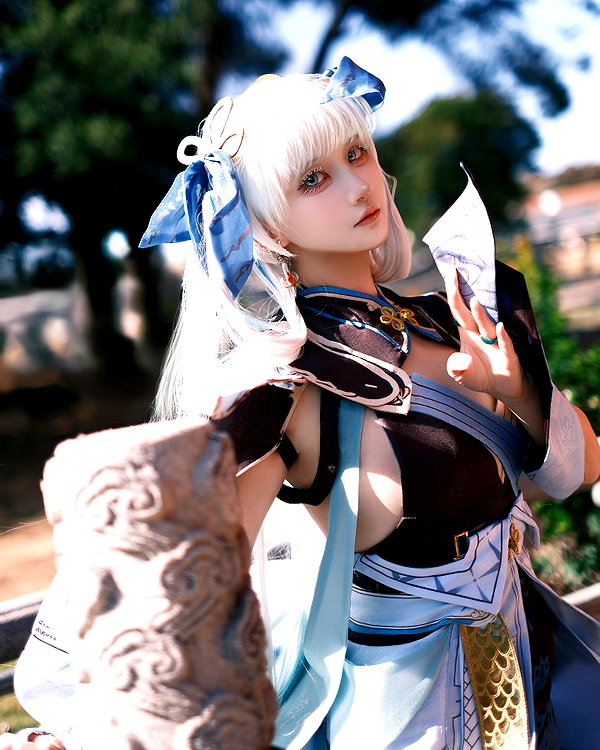 miee_cos instagram image archive image