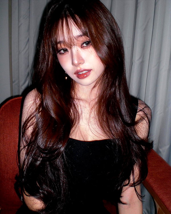 dear.zia instagram image archive image