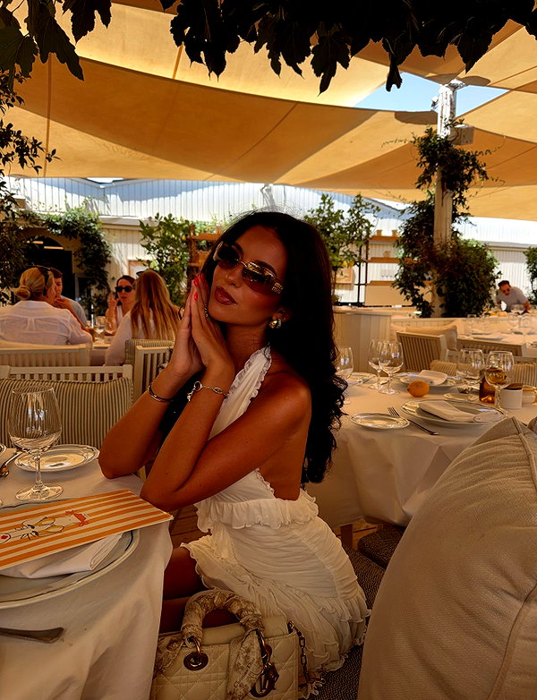 zoeliss instagram image archive image