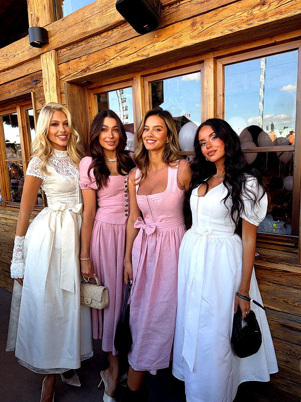 zoeliss instagram image archive image