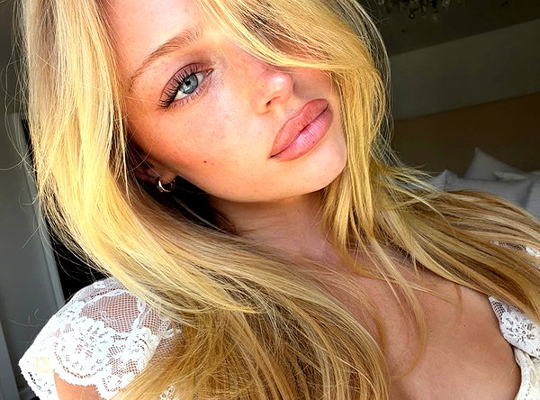skylasanders archive image