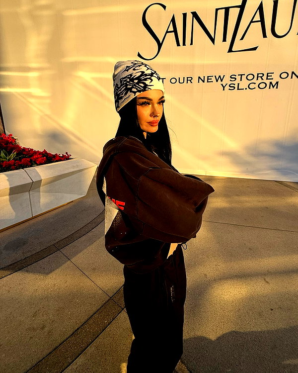 gabs.z.x instagram image archive image
