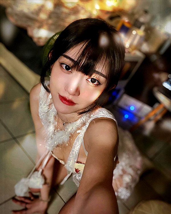 ge.more_x instagram image archive image