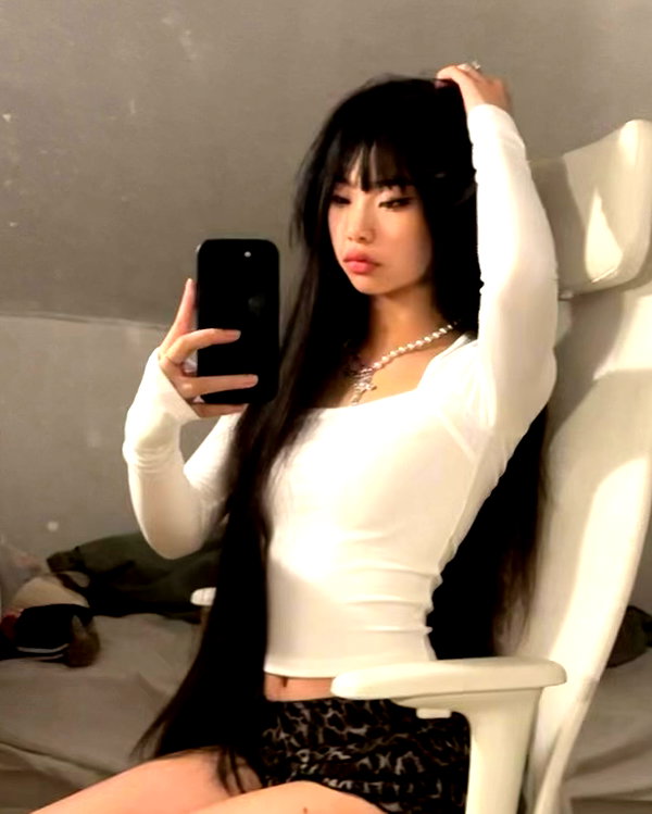 officialmiji640 instagram image archive image