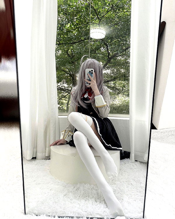 gallery_cosplayer instagram image archive image