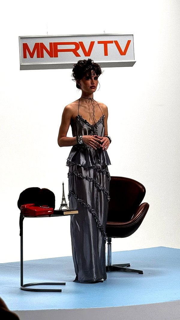 kkwwwv instagram image archive image