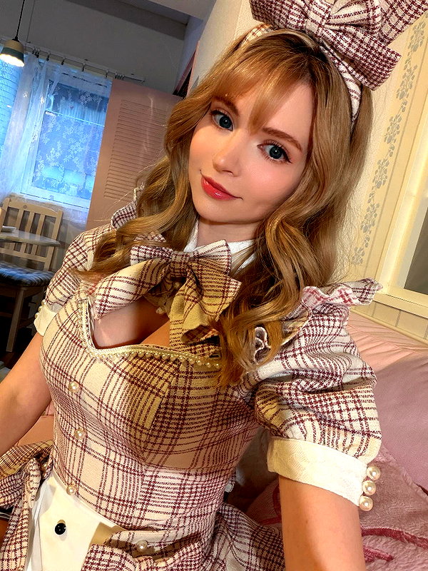 peachmilky_ instagram image archive image
