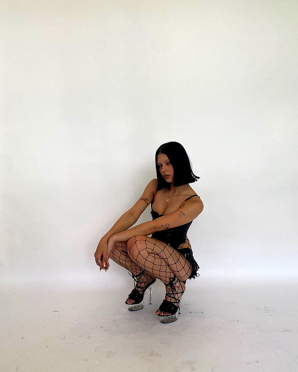 karolinaawasik instagram image archive image