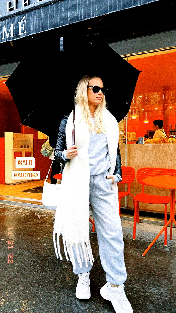 barzomer instagram image archive image