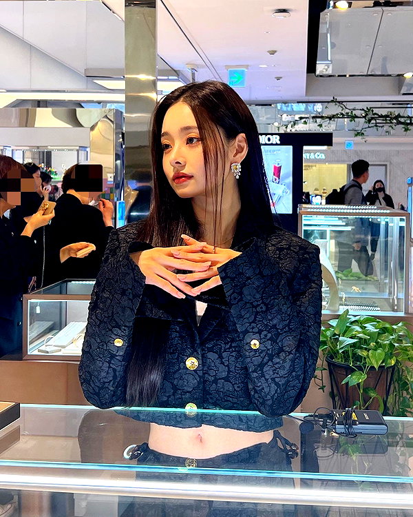 dear.zia instagram image archive image