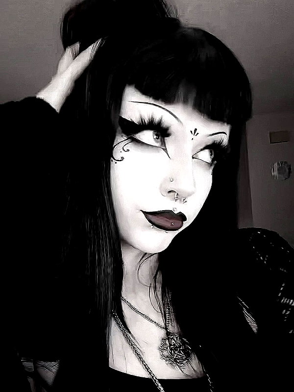 kittenfangsxx instagram image archive image