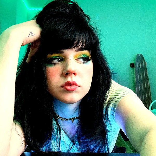 yeahimcaroline instagram image archive image