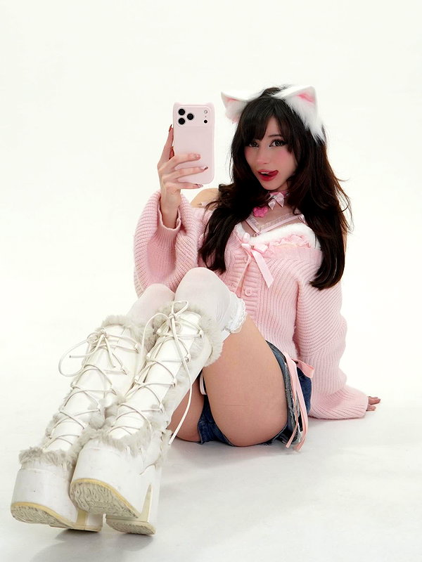 kennakins.cos instagram image archive image