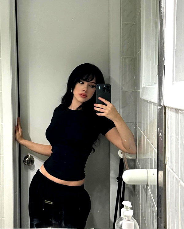 minenmi_ instagram image archive image