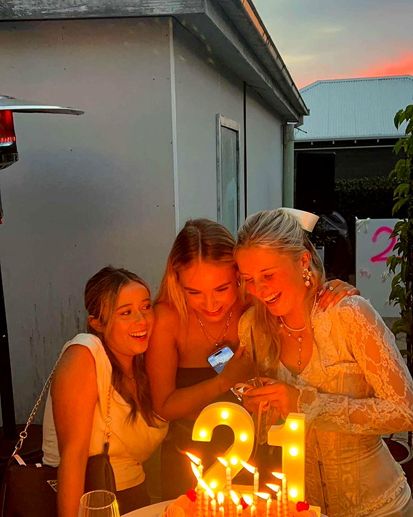 0emmamac instagram image archive image