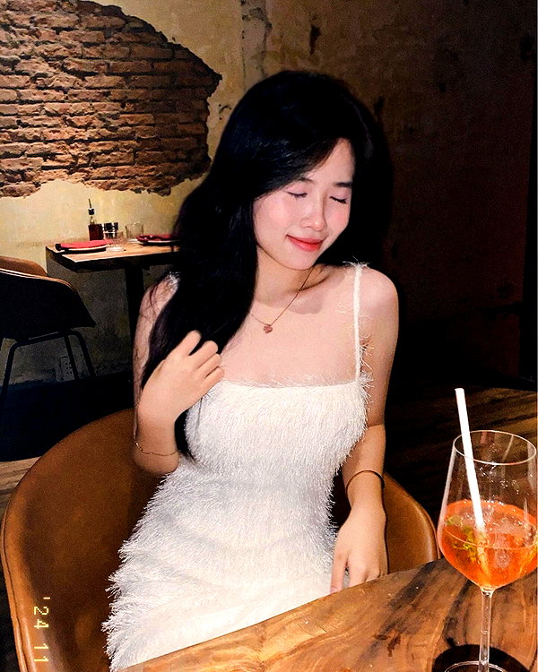 lyhythuedoxinh instagram image archive image