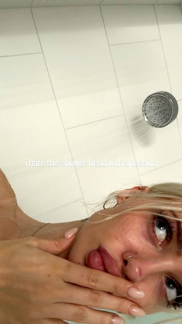 Archived image from @alexandramarianna on Instagram