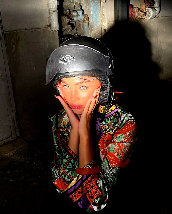 maya.keyy instagram image archive image