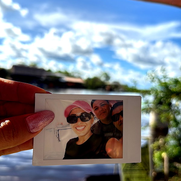 mishell.lindaflor instagram image archive image