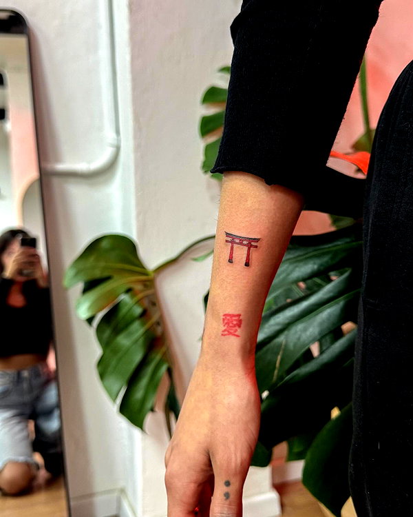 Archived image from @mika_franco_tattoos on Instagram