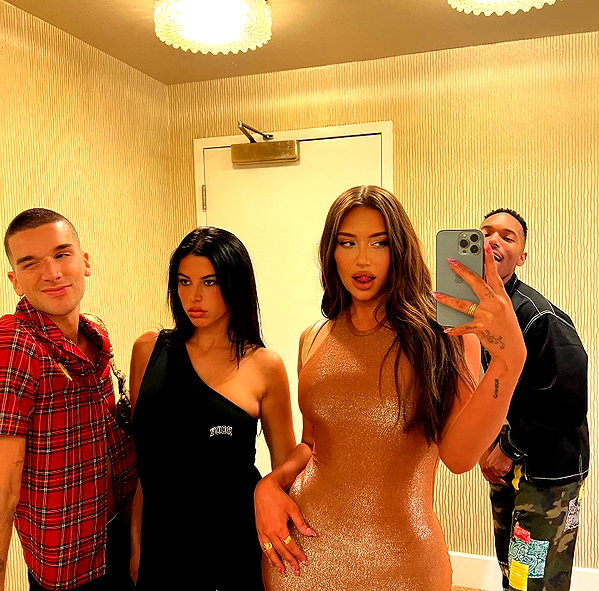 staskaranikolaou instagram image archive image
