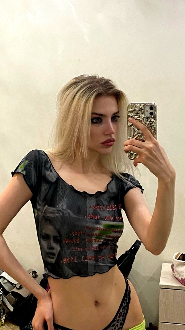 alien.hanna instagram image archive image