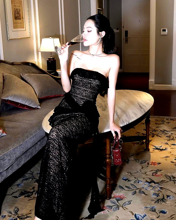 lyhythuedoxinh instagram image archive image
