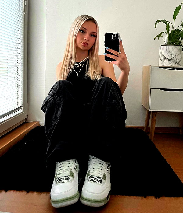 kiara.jlks instagram image archive image