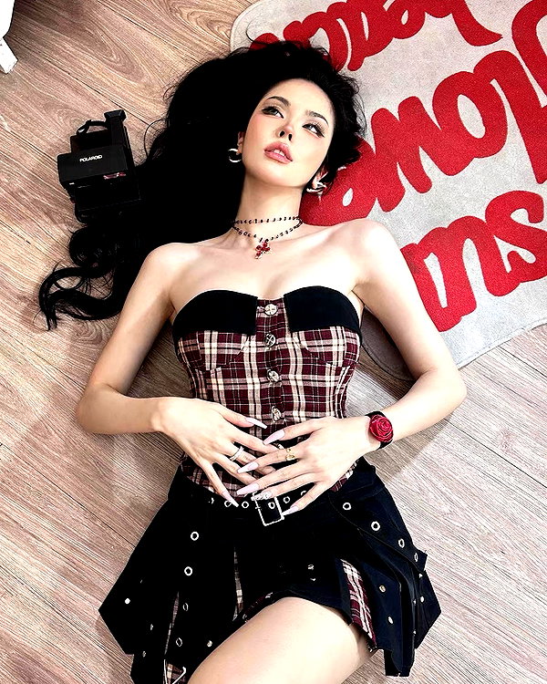fair_mua instagram image archive image