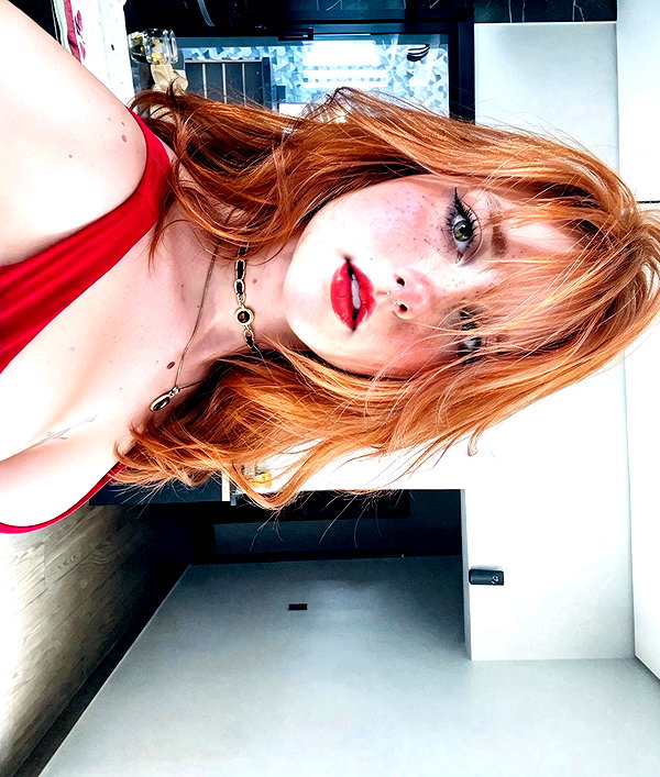 bellassq_ instagram image archive image