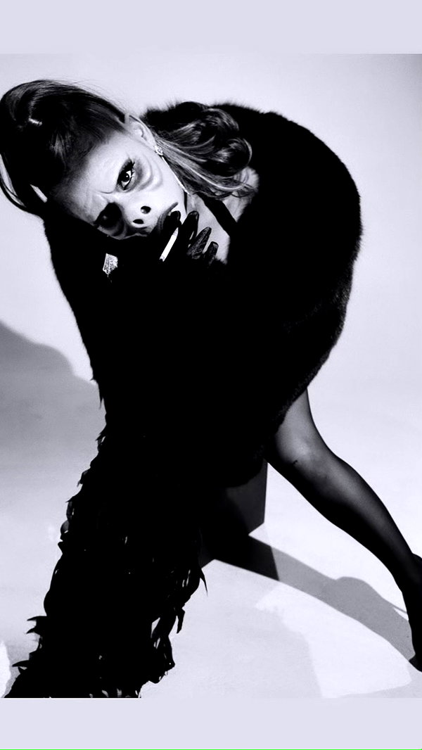 arianagrande instagram image archive image
