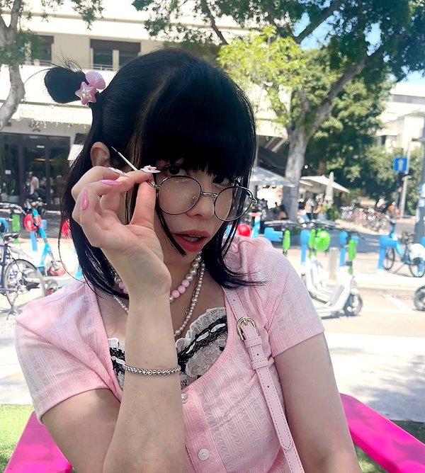 Archived image from @notchicore on Instagram