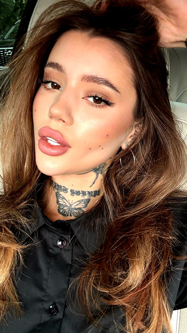 Archived image from @meleeva on Instagram