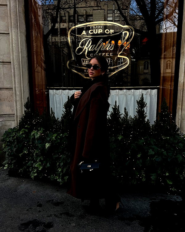 zoeliss instagram image archive image