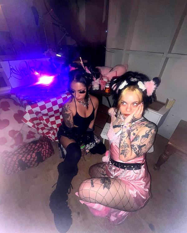 puppyknucklesxx instagram image archive image
