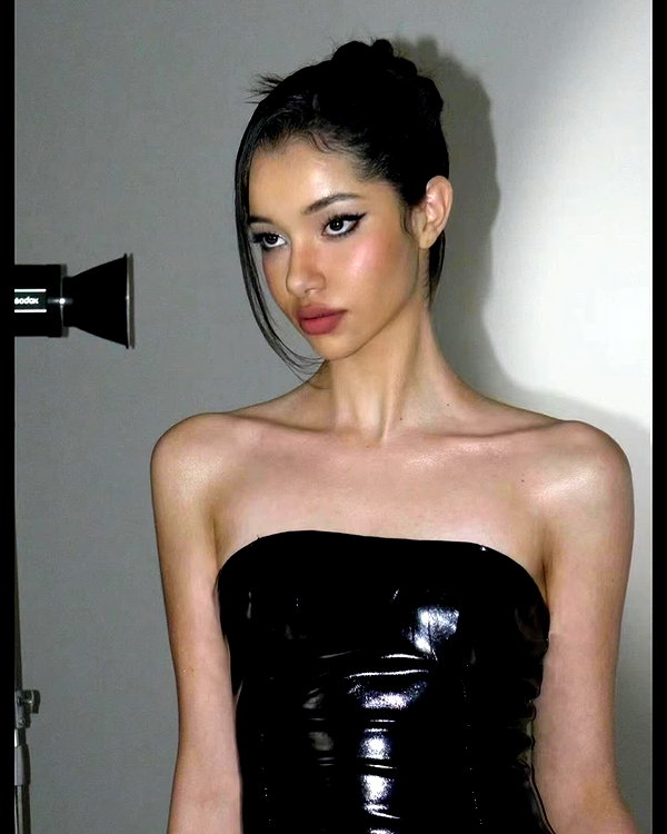 fair_mua instagram image archive image