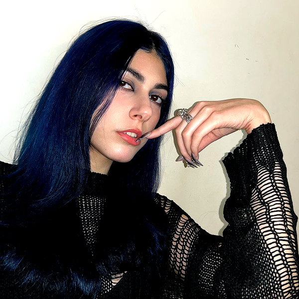 ayash.hila instagram image archive image