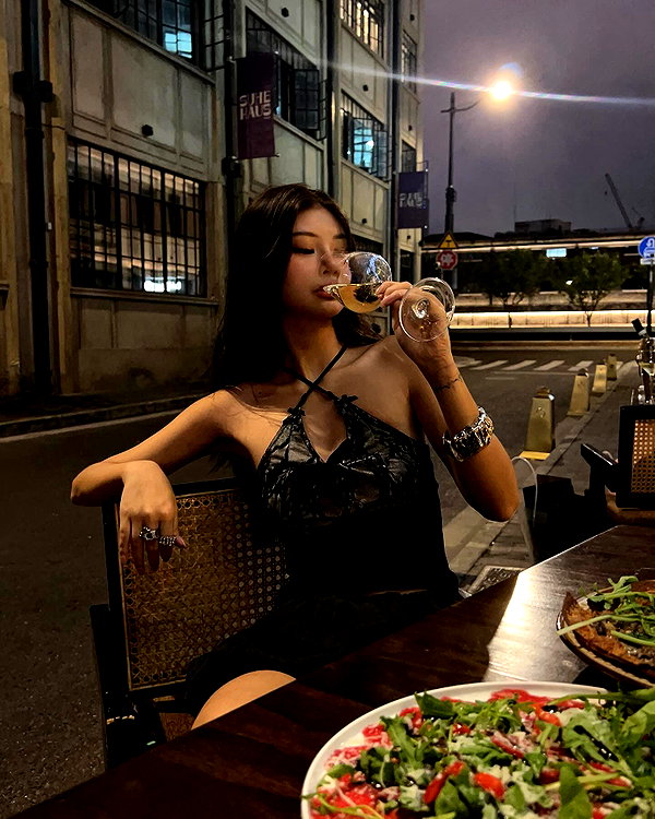 ll.lu1s instagram image archive image
