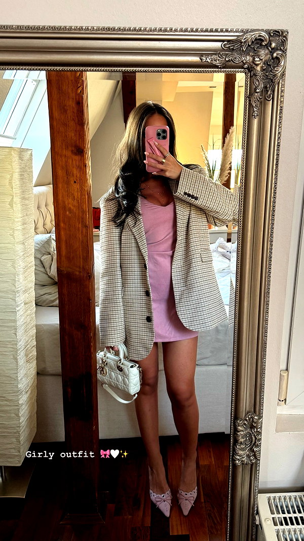 zoeliss instagram image archive image