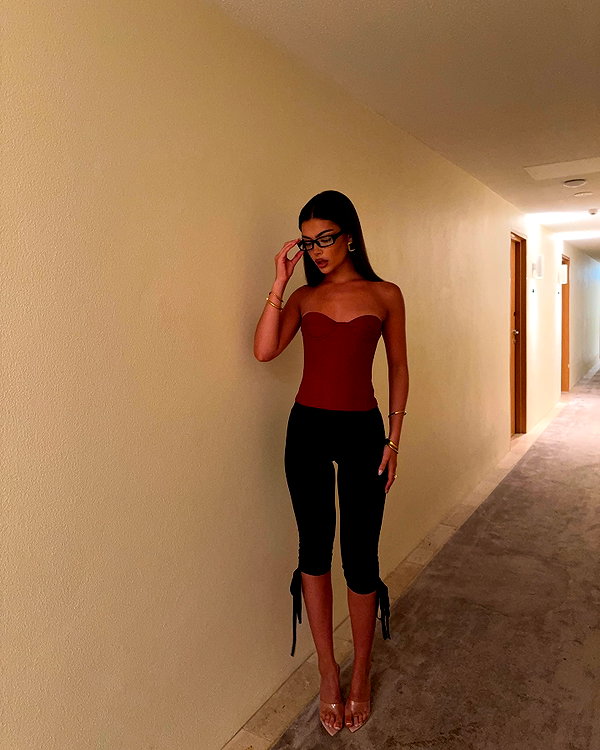oliviaphillipps instagram image archive image