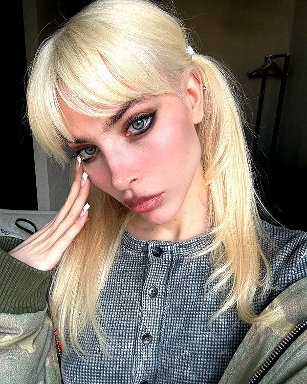 anya4everr instagram image archive image
