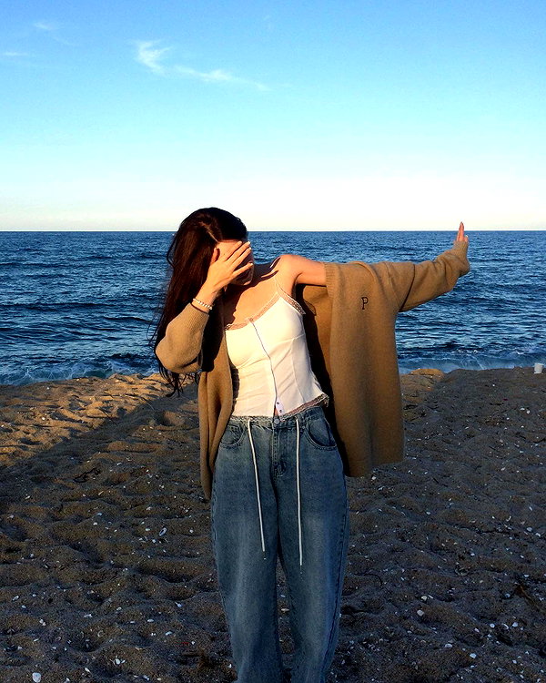 daxbin instagram image archive image