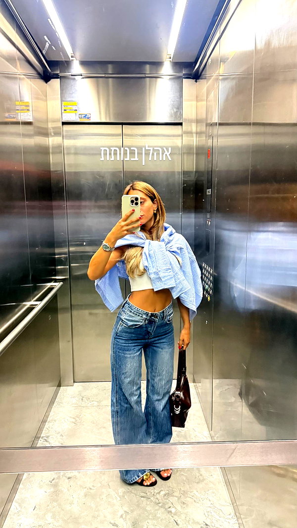 Archived image from @refaella_twina on Instagram