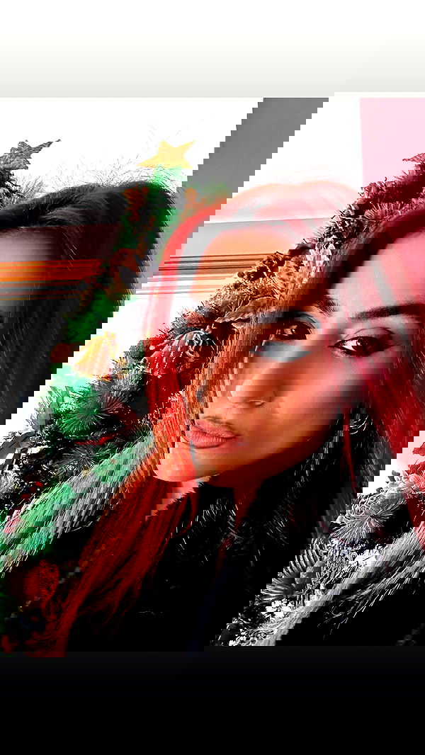 nikoliasi nikoliasi archive image