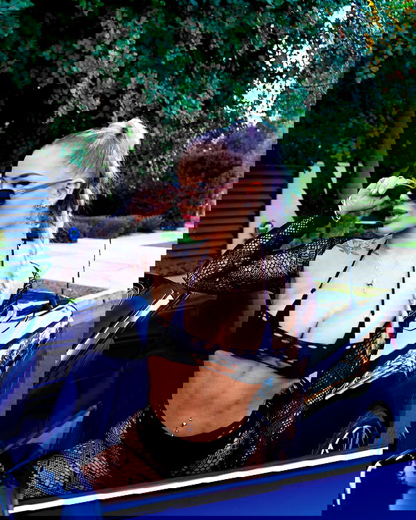 itshayleydavies itshayleydavies archive image